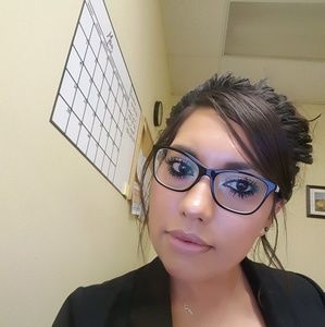 Meet your Posher, Erica